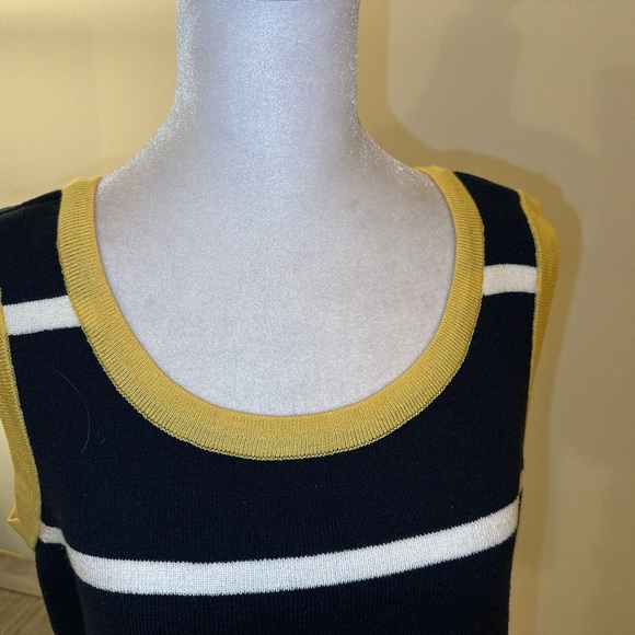 Kate Landry Sweater Set - Size M - Picture 12 of 16